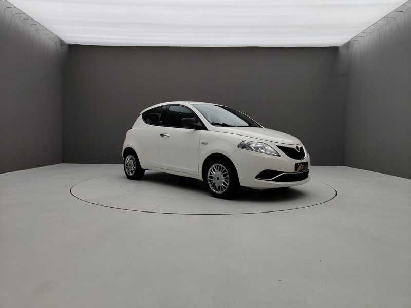 YPSILON 1.3 MJT 95CV SILVER