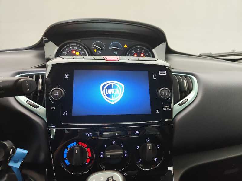 YPSILON 1.0 70CV HYBRID GOLD PLUS