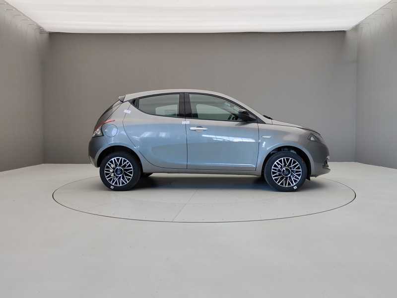 YPSILON 1.0 70CV HYBRID PLATINO