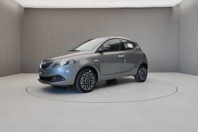 YPSILON 1.0 70CV HYBRID PLATINO