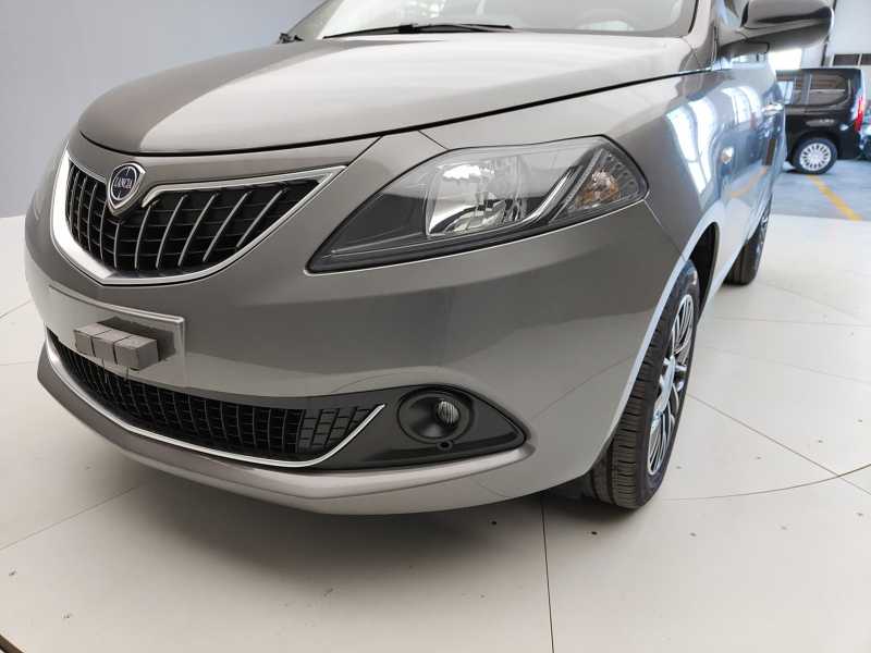 YPSILON 1.0 70CV HYBRID PLATINO