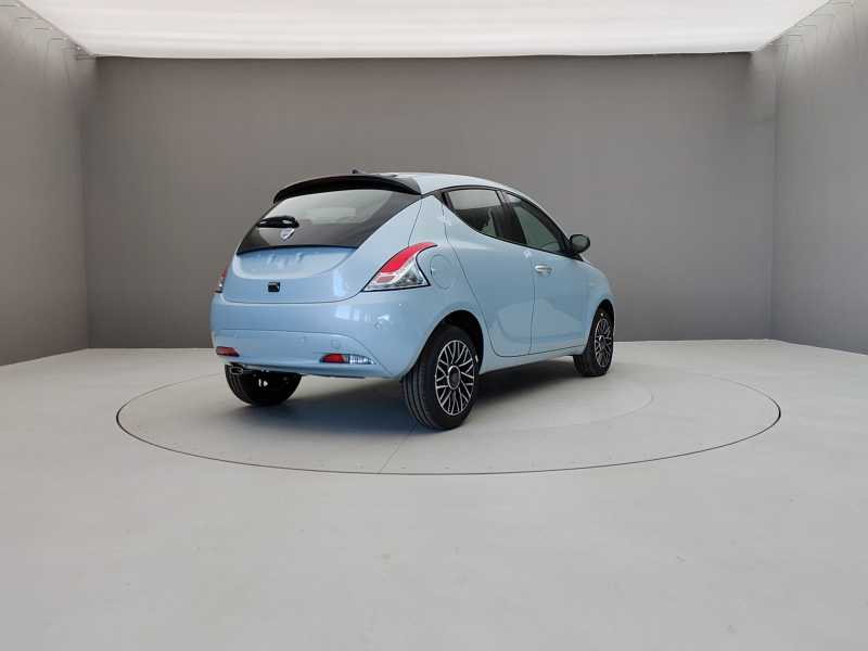 YPSILON 1.0 70CV HYBRID PLATINO