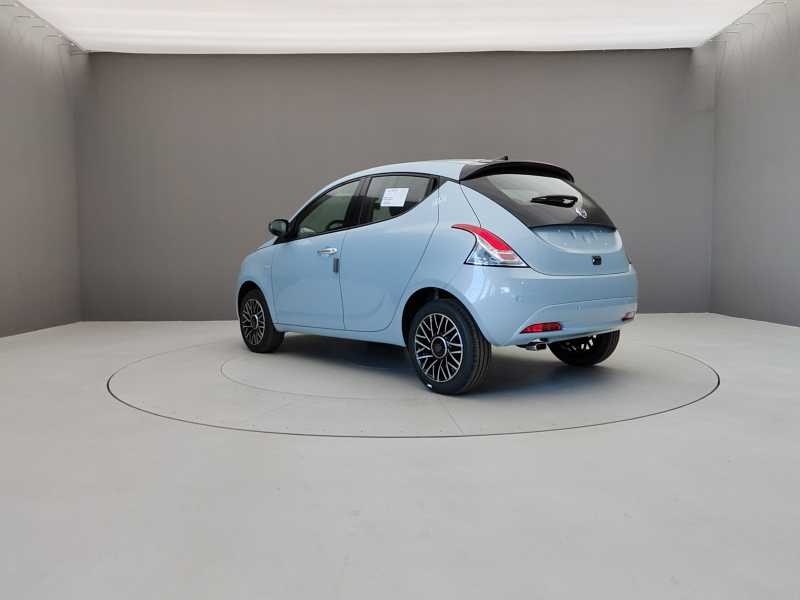 YPSILON 1.0 70CV HYBRID PLATINO