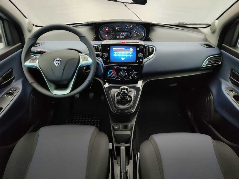 YPSILON 1.0 70CV HYBRID PLATINO